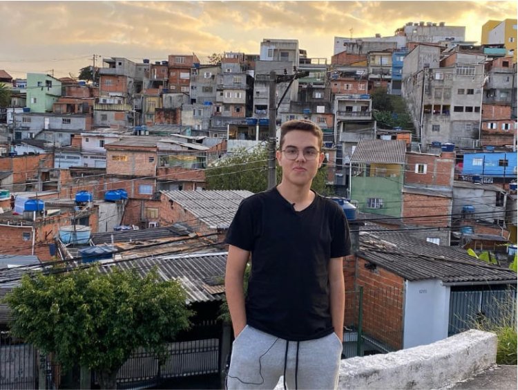 Jovem estudante de Osasco é medalhista na Olimpíada de Investimentos