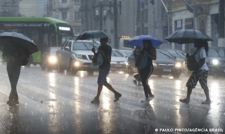 CHUVAS: Inmet aumenta grau de perigo no estado de SP. Veja as cidades mais afetadas.